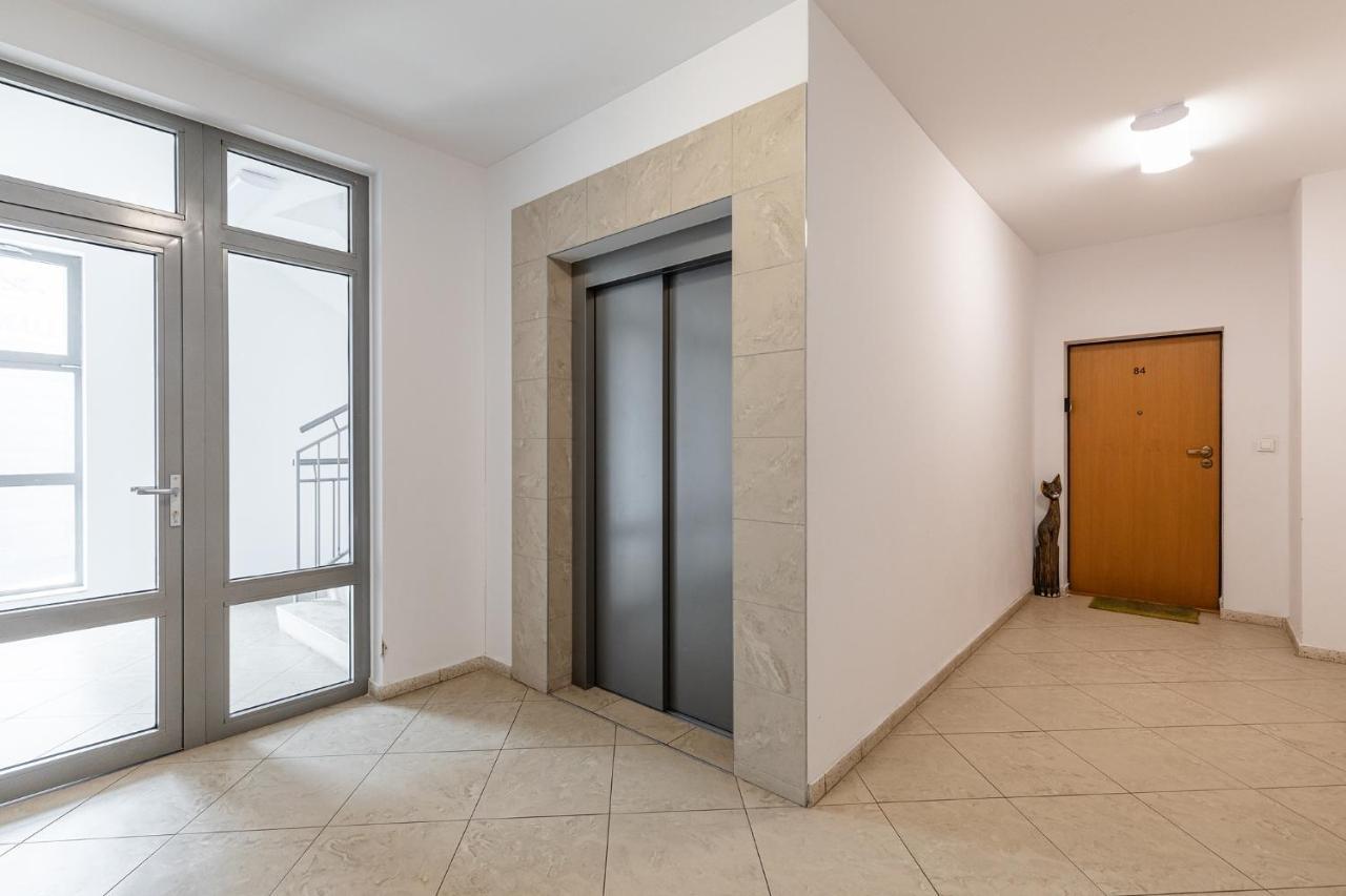 Superapart Konstancinska 2 Apartment Varşovia Exterior foto